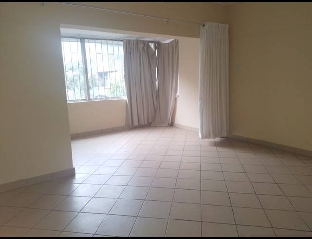2.5 BEDROOM FLAT FOR SALE IN GLENWOOD